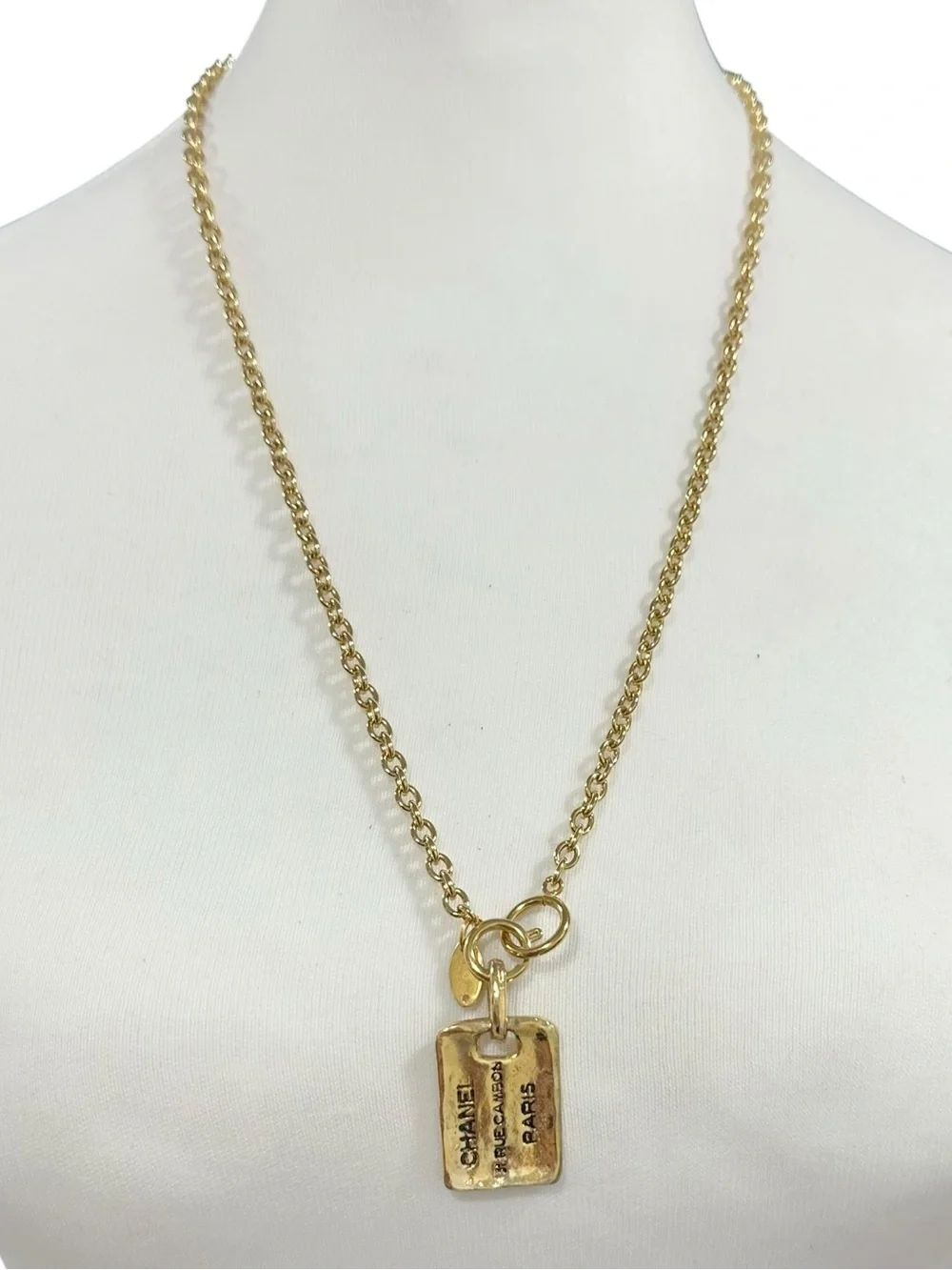 CHANEL vintage 31